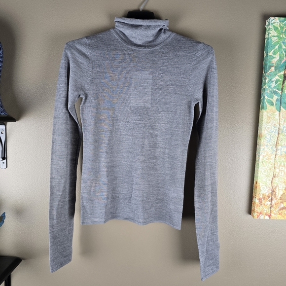 A.L.C. Hayes Fine MerinoTurtleneck Top Gray Size Small - Picture 7 of 12